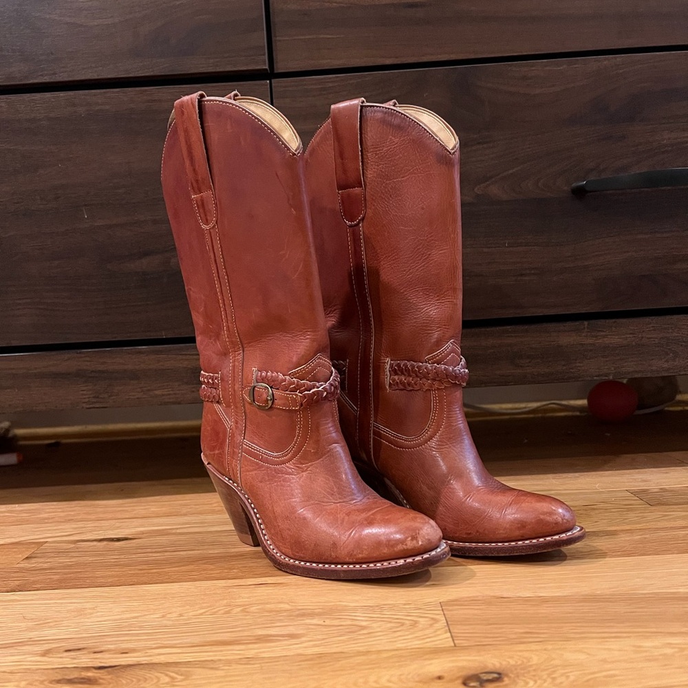 Town and Country Women’s Size 5 boot